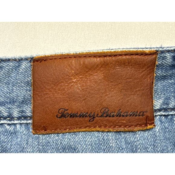 Tommy Bahama Men's Classic Fit Straight Blue Denim Jeans - 34x32 (33x31) - Picture 3 of 6
